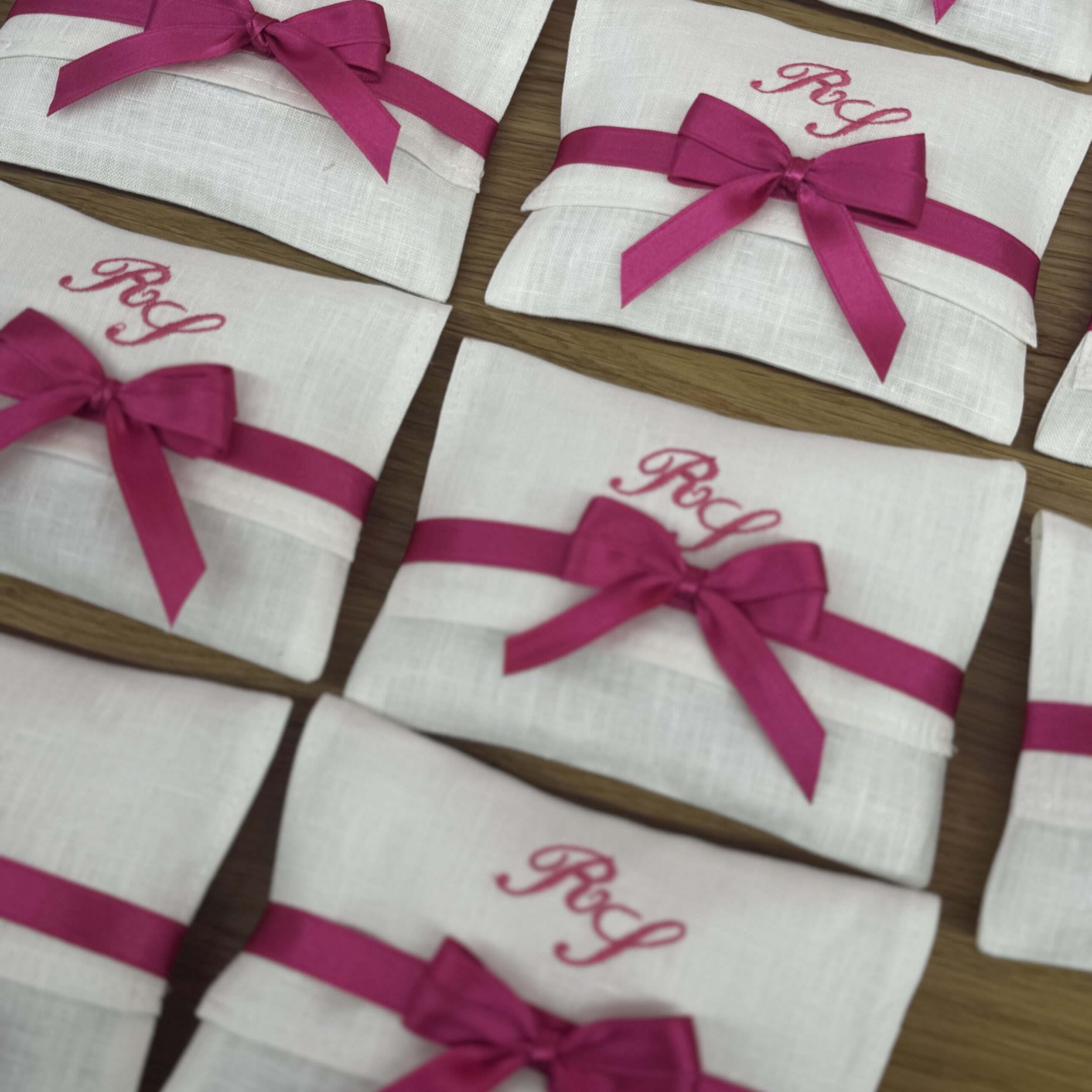 Pochette in lino con ricamo personalizzato - immagine 9