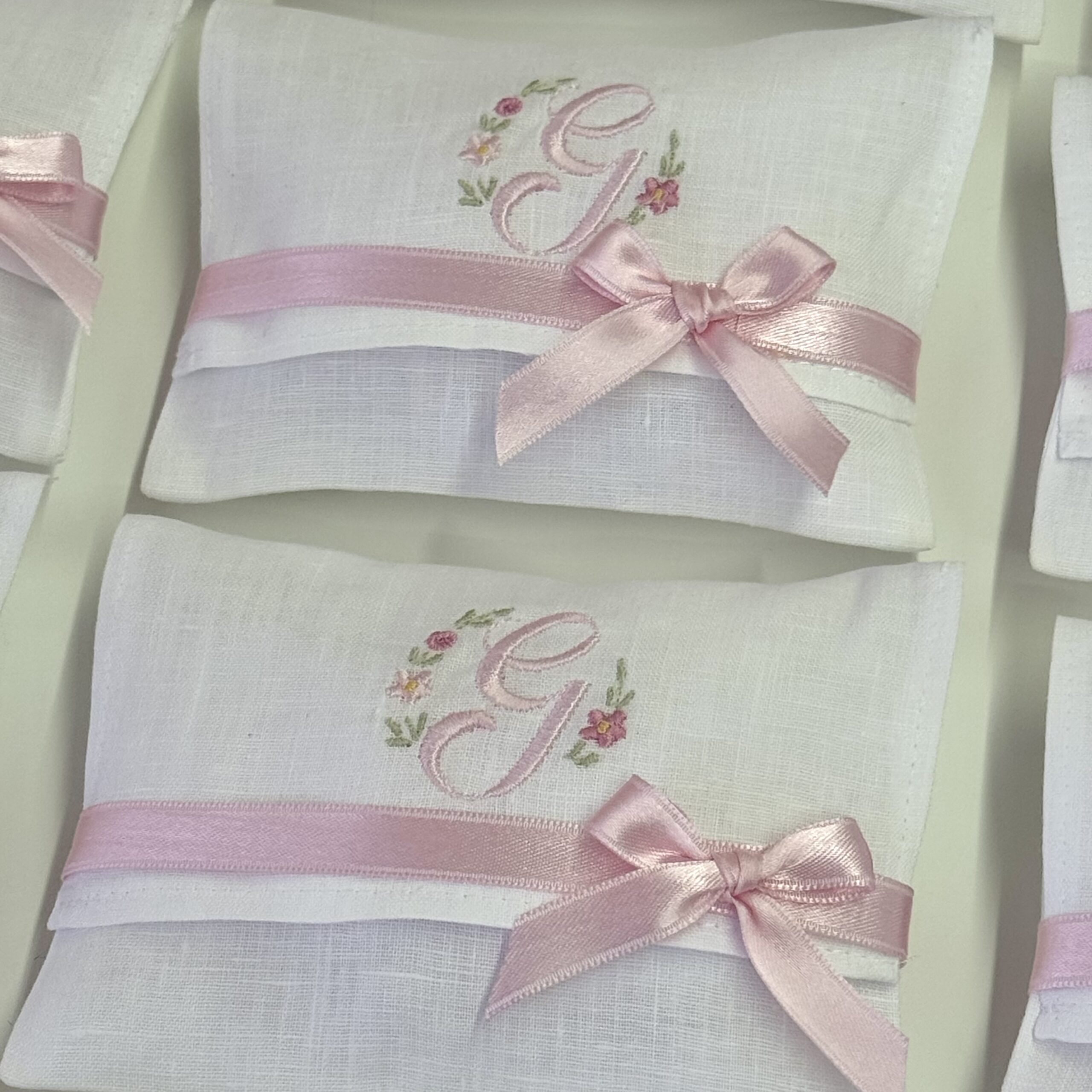Pochette in lino con ricamo personalizzato - immagine 10
