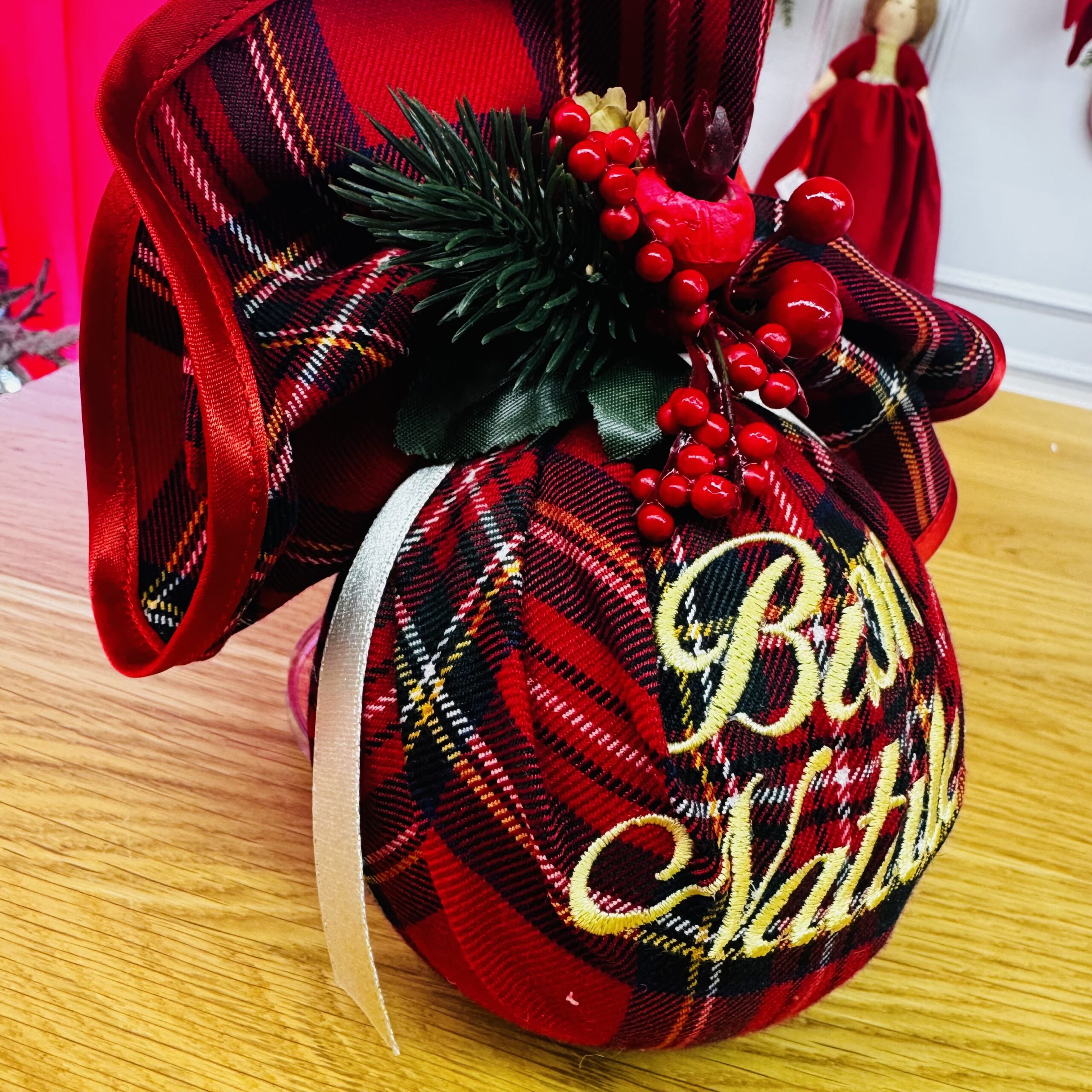 La Palla di Benedetta in Tartan – Decorazione natalizia artigianale personalizzabile - immagine 5