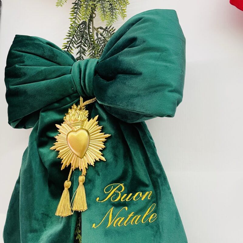 Fiocco in velluto verde con cuore sacro - immagine 3