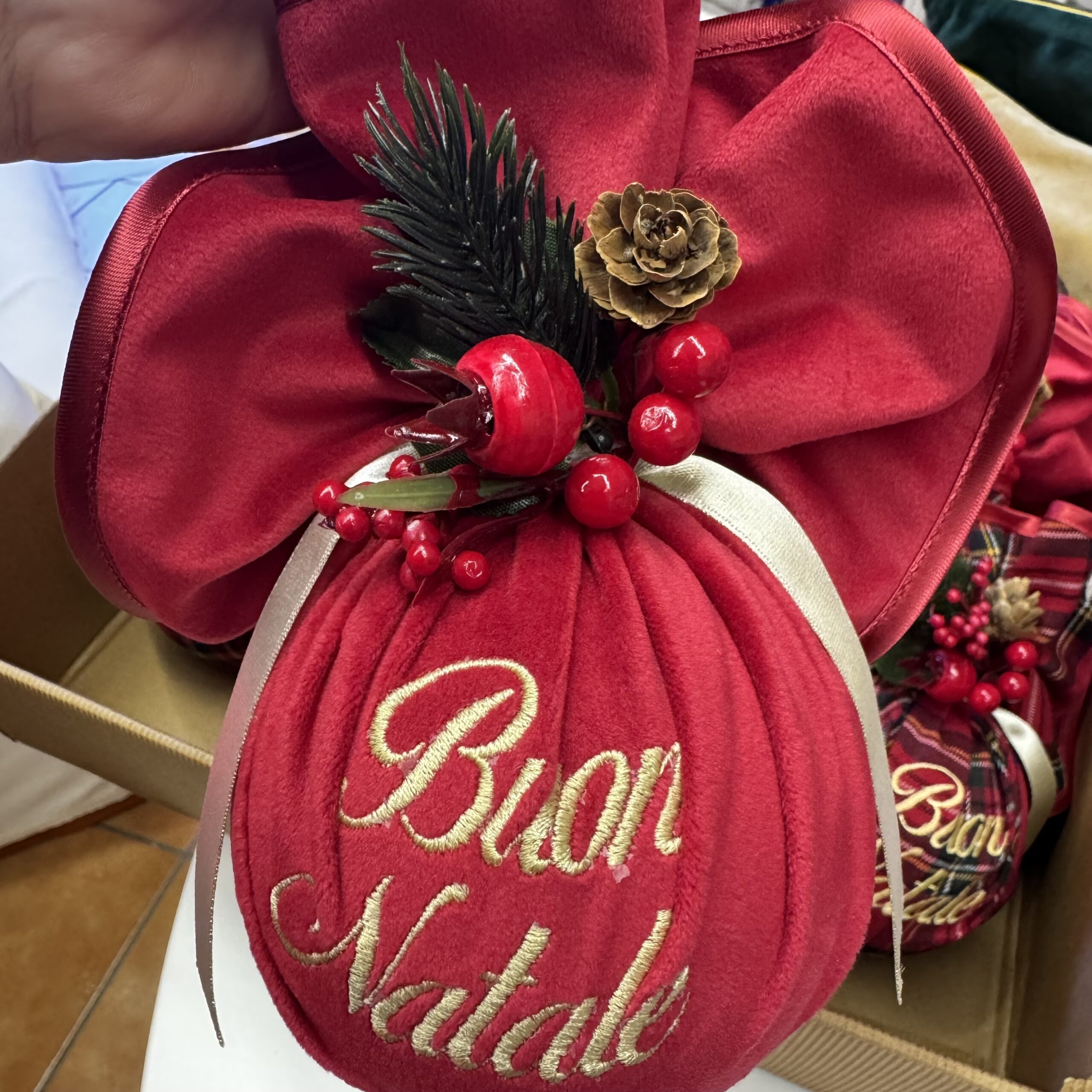 La Palla di Benedetta – Decorazione natalizia artigianale personalizzabile