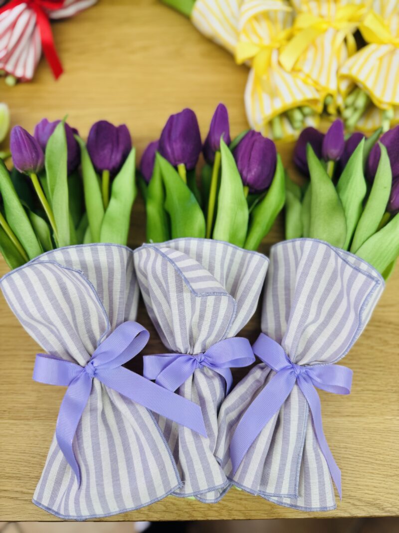 Mazzo 7 tulipani confezionato - immagine 13