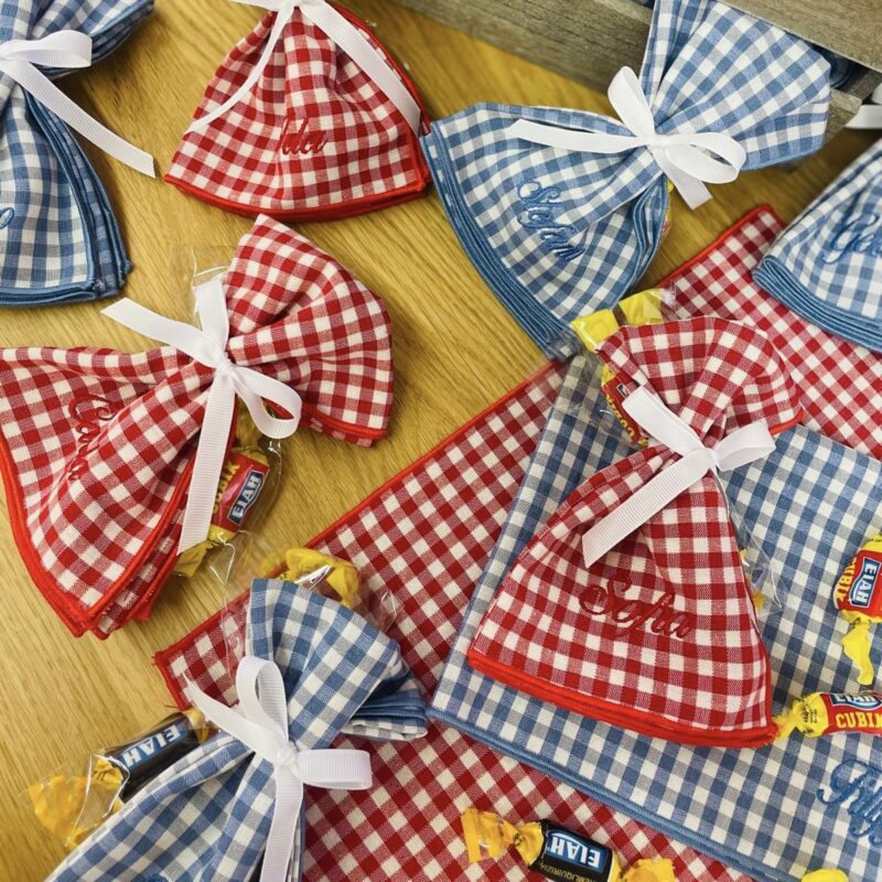 Tovaglietta personalizzata con sacchetto e caramelle - immagine 3