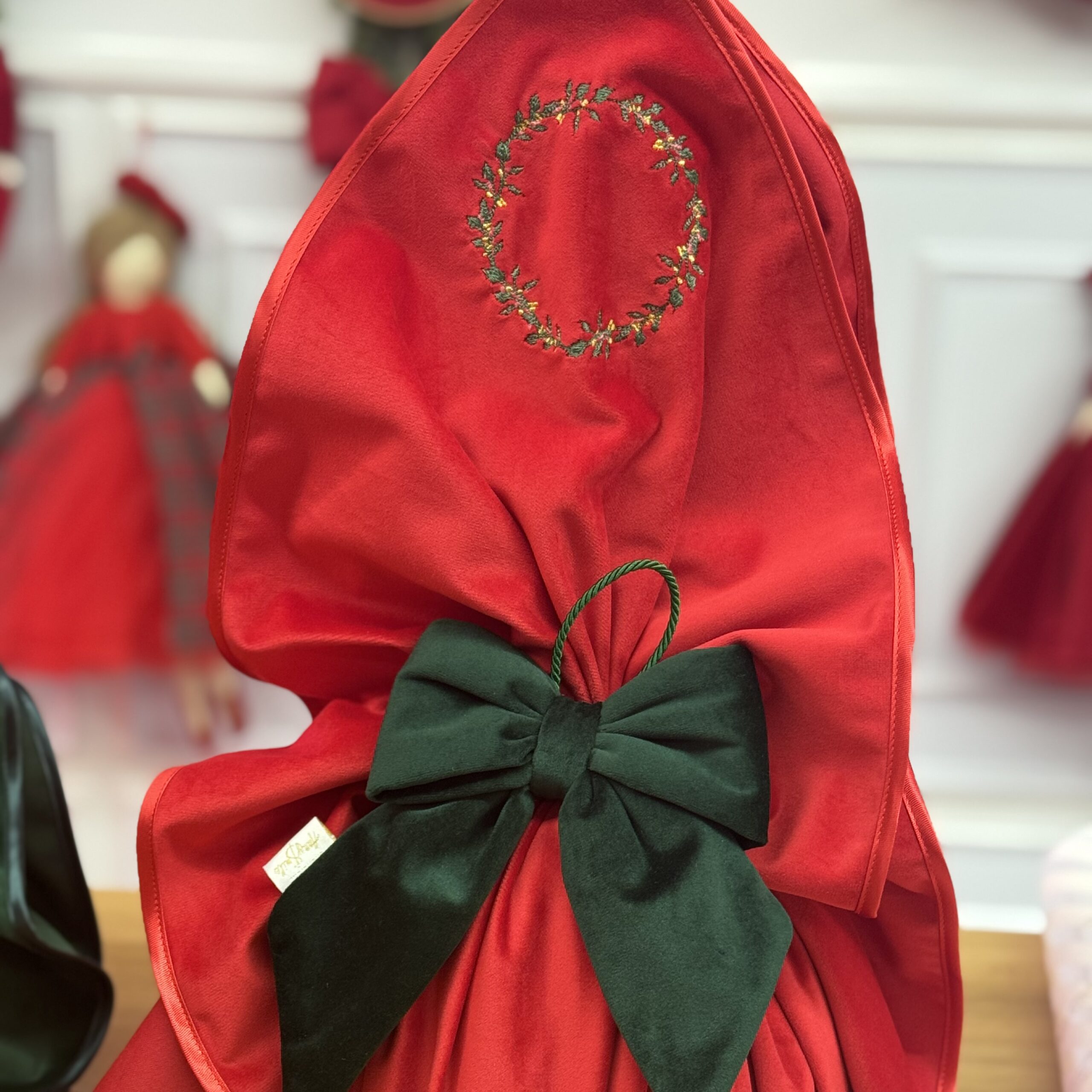 Pandoro con centrotavola in velluto ricamato – Idea regalo 3 in 1 - immagine 6