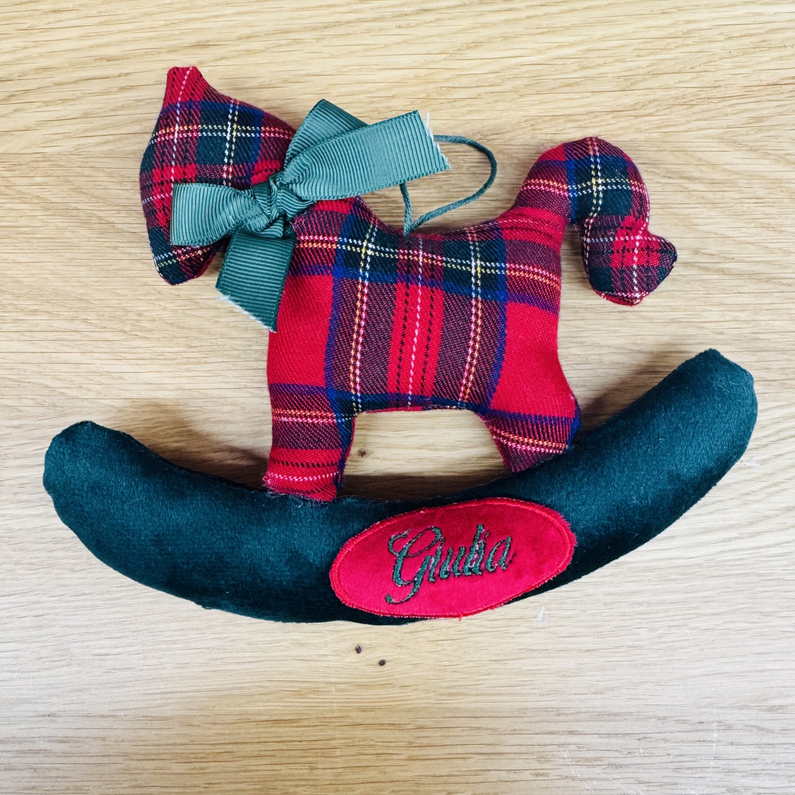 Dondolo Natalizio Personalizzato – Artigianale e Ricamato - immagine 2