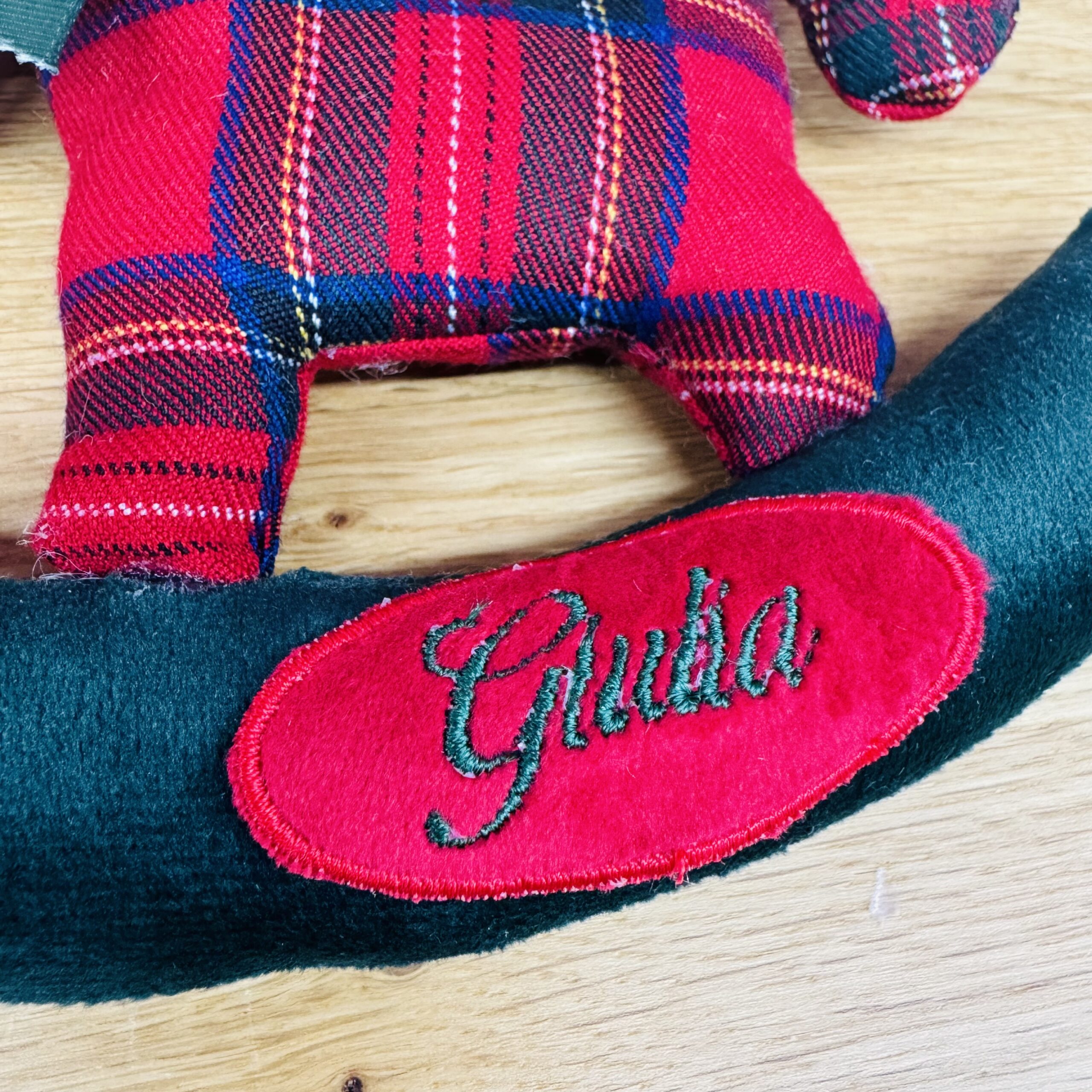 Dondolo Natalizio Personalizzato – Artigianale e Ricamato - immagine 3