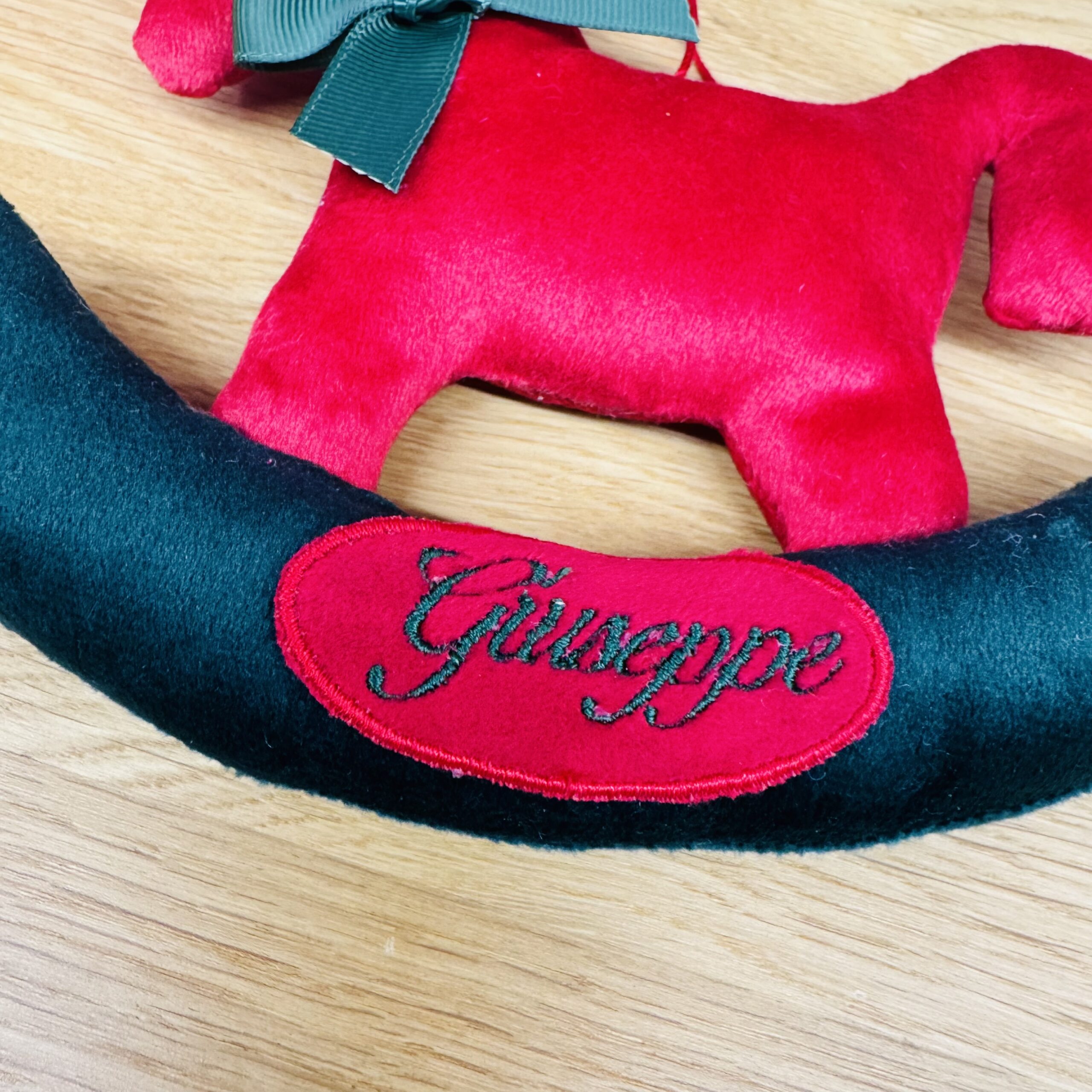 Dondolo Natalizio Personalizzato – Artigianale e Ricamato - immagine 5