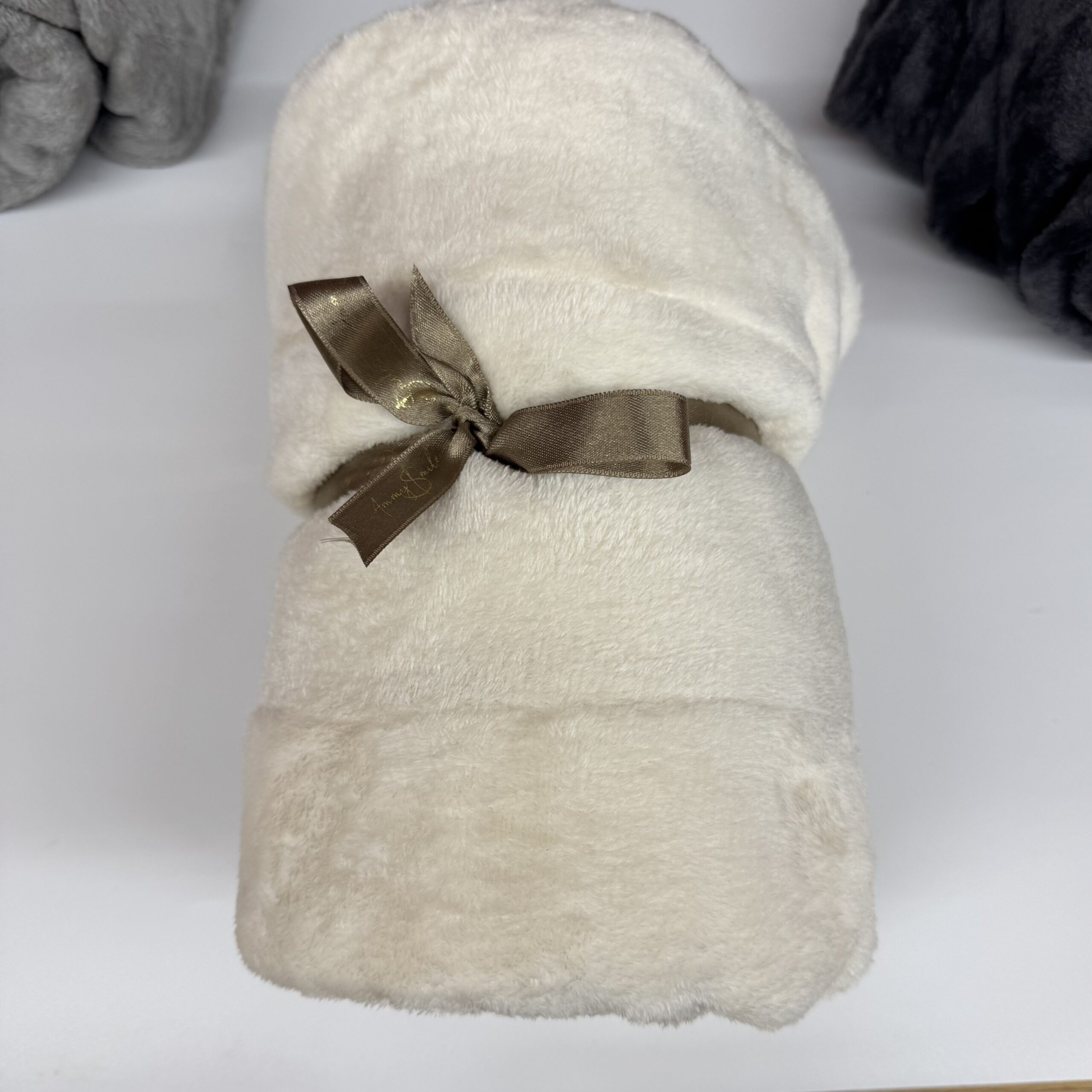 Plaid in Ciniglia Personalizzato con Ricamo – Speciale Black Friday - immagine 6