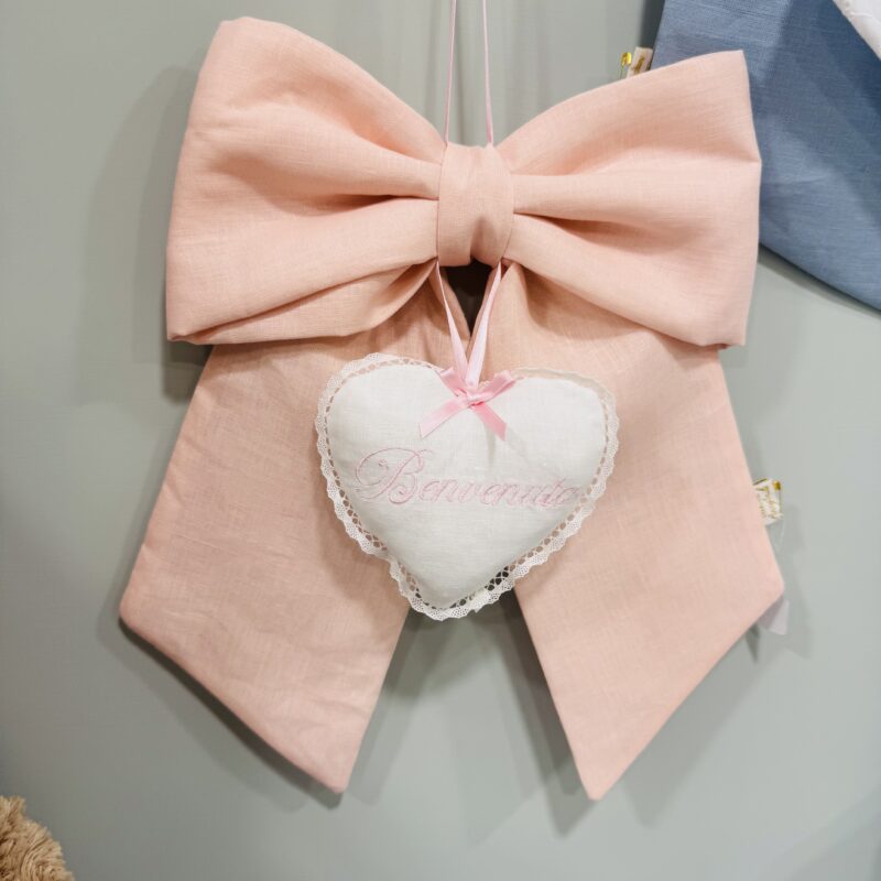 Fiocco Nascita Sartoriale in Puro Lino Rosa con cuore Personalizzato