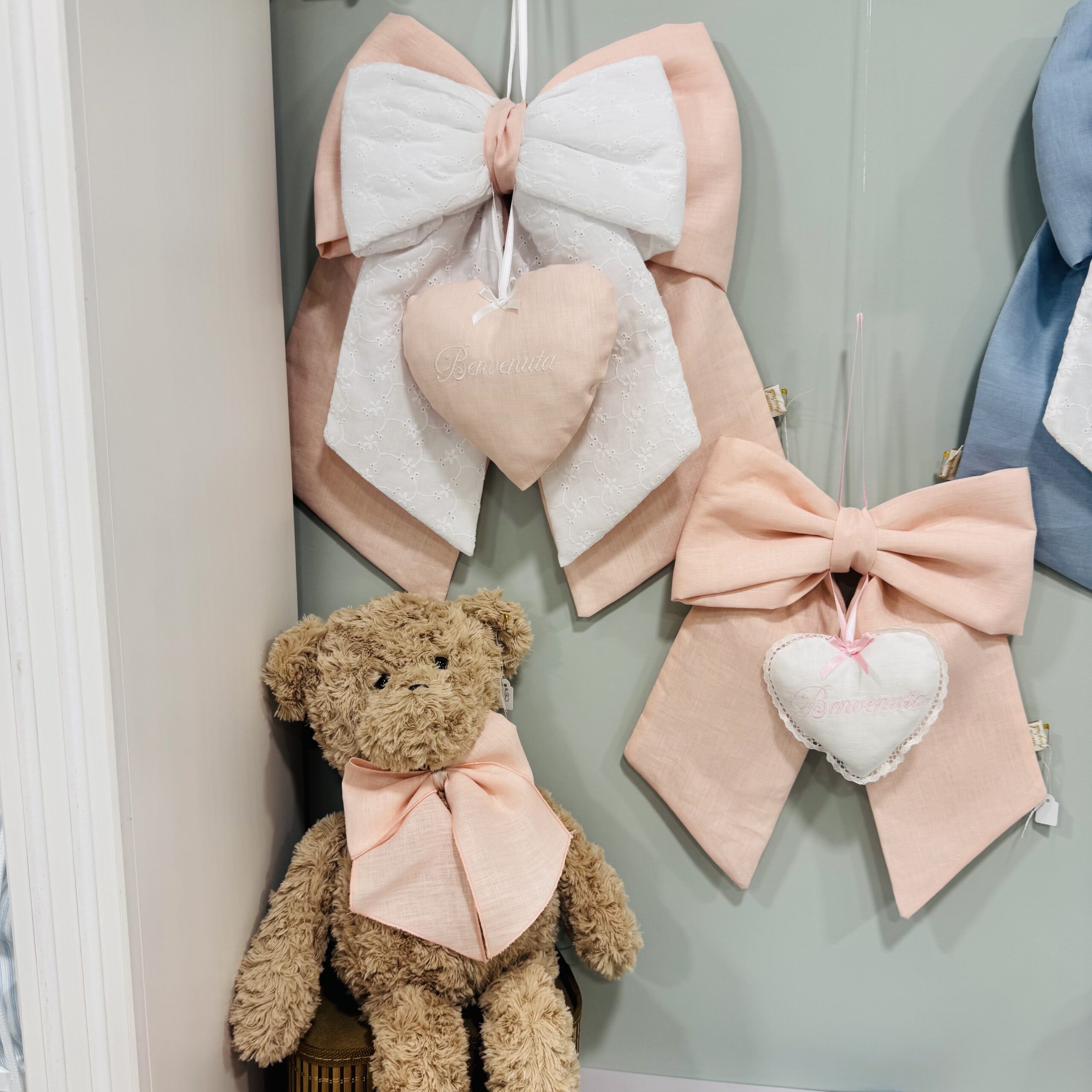 Fiocco Nascita Sartoriale in Puro Lino Rosa con cuore Personalizzato - immagine 4